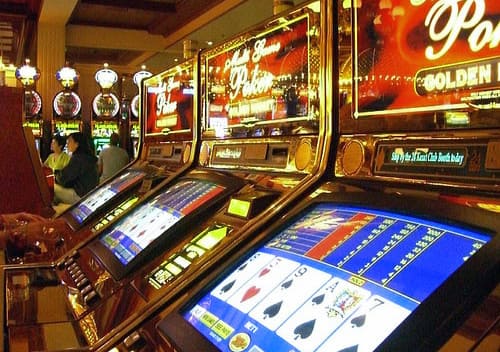 Автоматы на деньги в казино Вулкан